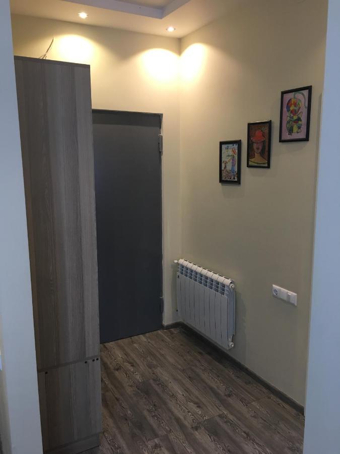 Apartment On Khimshiashvili 11A Batumi Bagian luar foto